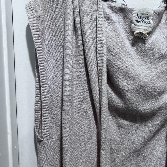 Women’s Between Me & You Hooded Cardigan. Size S. - Picture 2 of 4